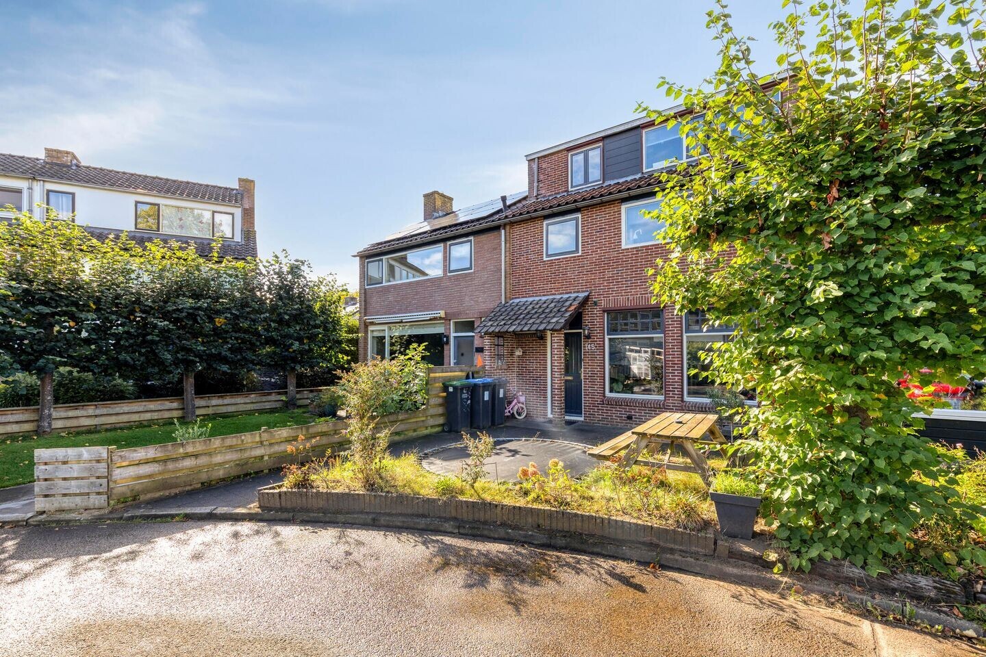Tussenwoning te koop: Fazantlaan 145, Dieren
