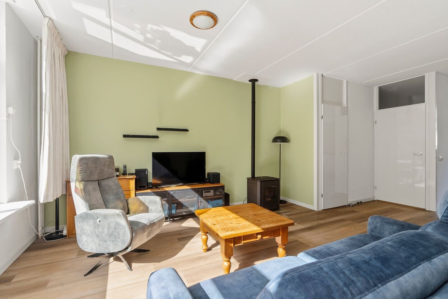 Hoekwoning te koop: Sparrenhof 28, Dieren