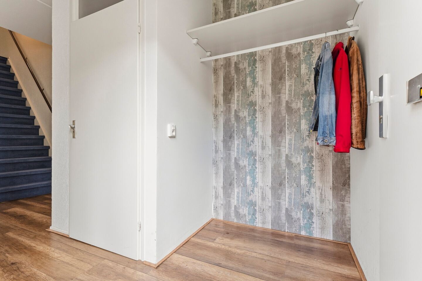 Hoekwoning te koop: Sparrenhof 28, Dieren