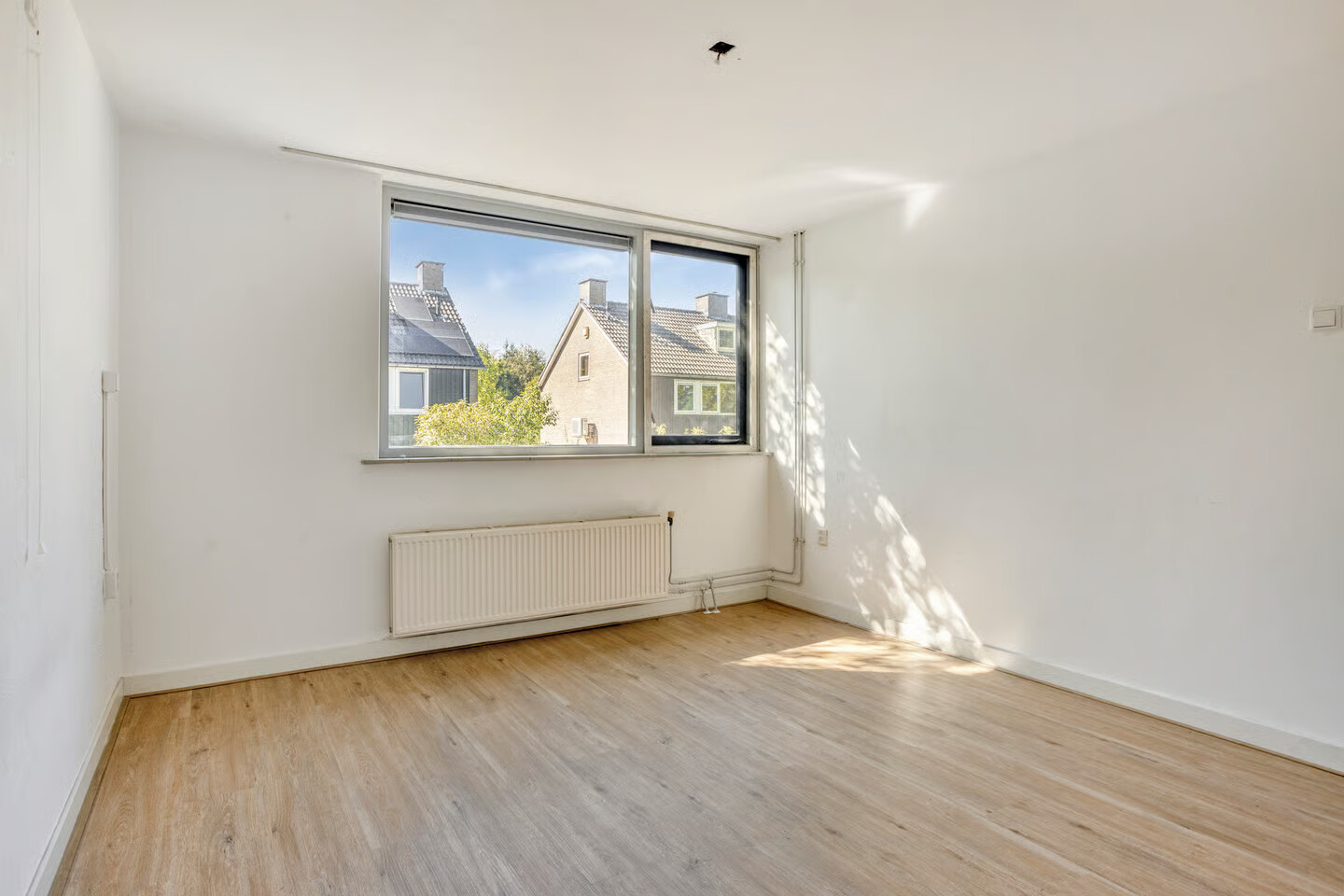 Hoekwoning te koop: Eduard van Beinumlaan 83, Dieren