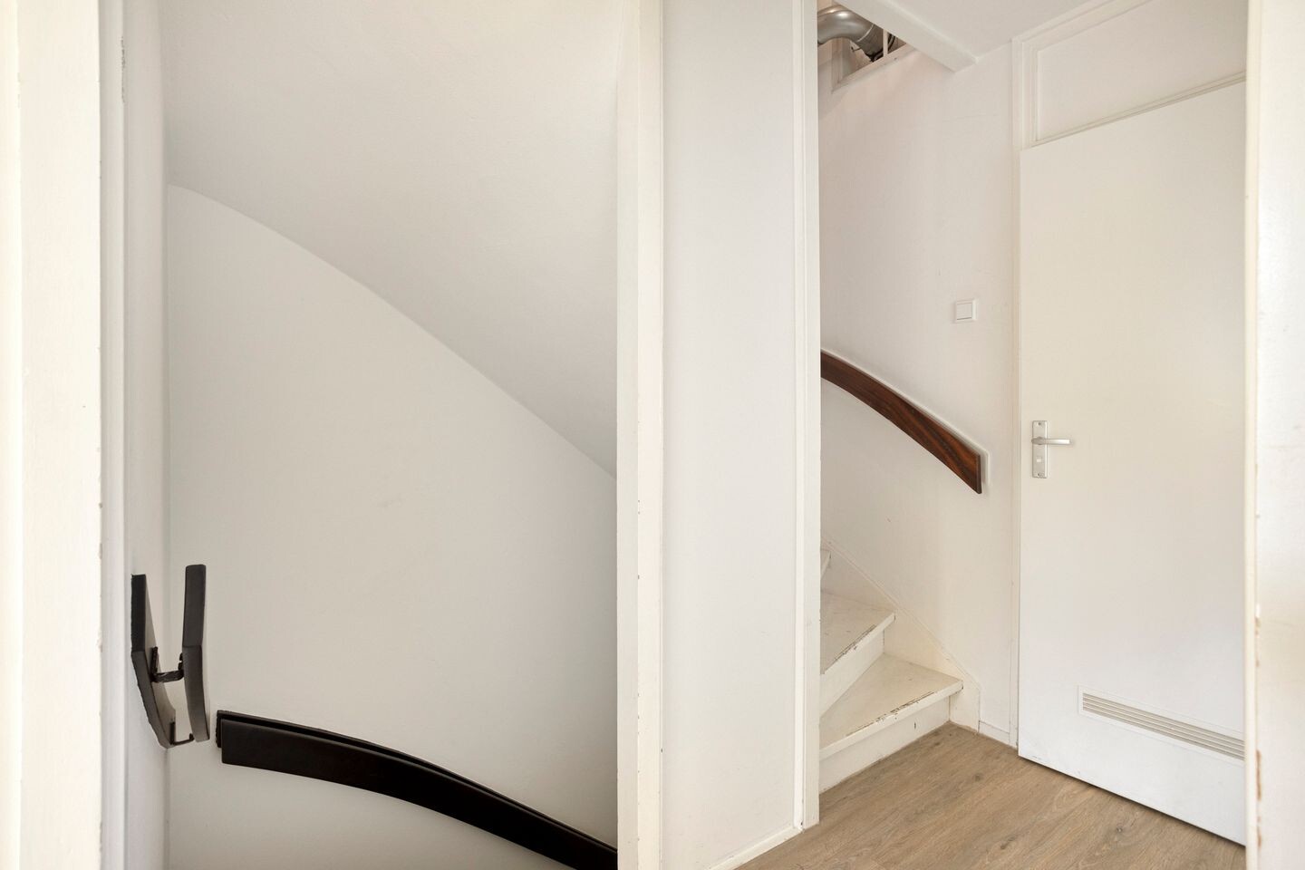 Hoekwoning te koop: Eduard van Beinumlaan 83, Dieren