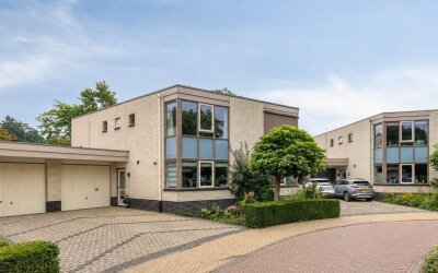 Regina van Geunshof 15