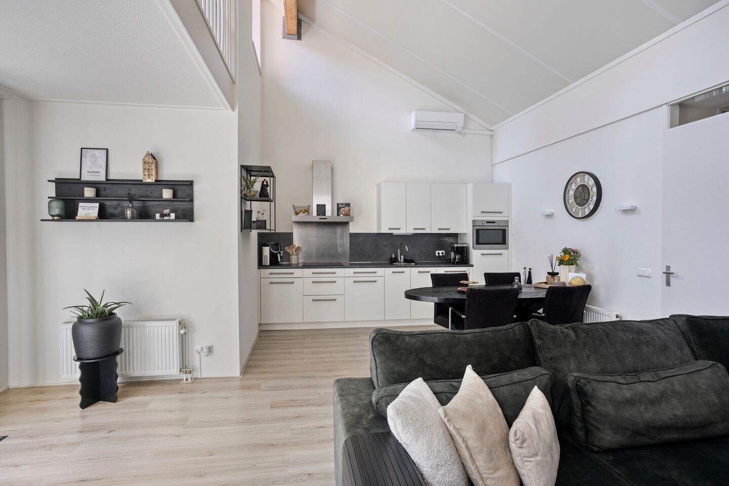 Hoekwoning te koop: Schaterland 10, Ellecom