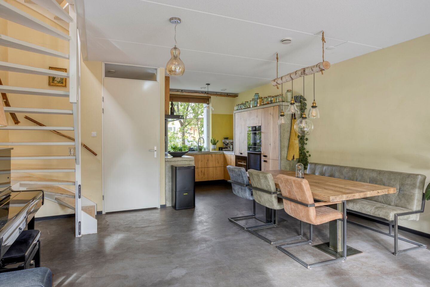 Hoekwoning te koop: Bethesdahof 2, Laag-Soeren