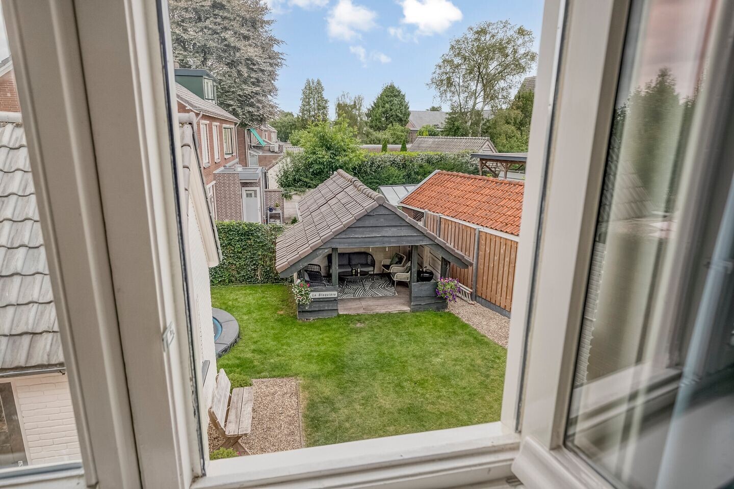 Twee-onder-één-kap te koop: Veldweg 6, Eerbeek