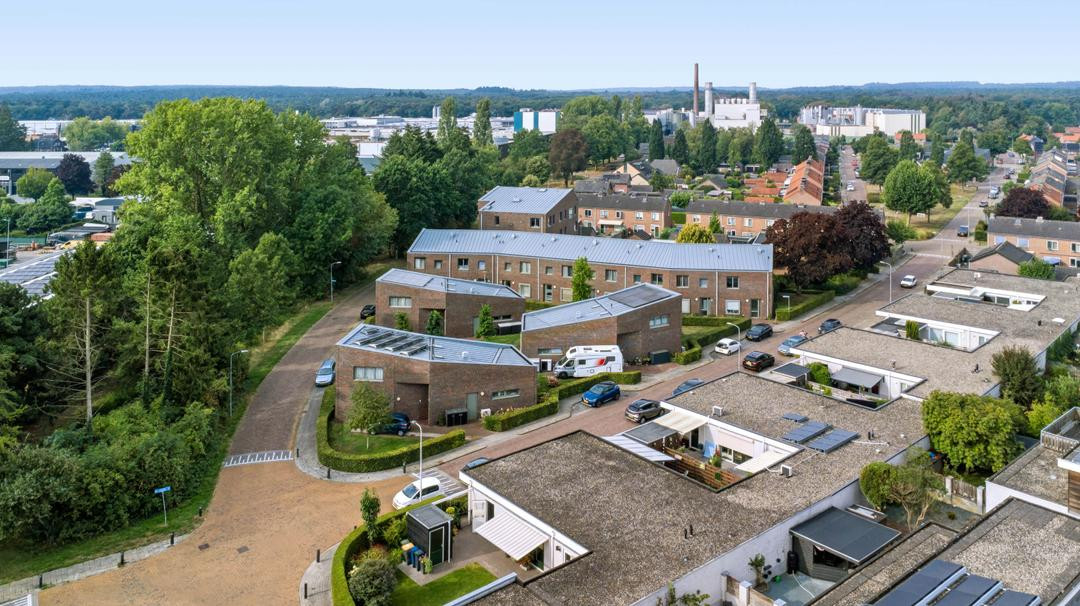 Tussenwoning te koop: Wethouder Sandersstraat 4, Eerbeek