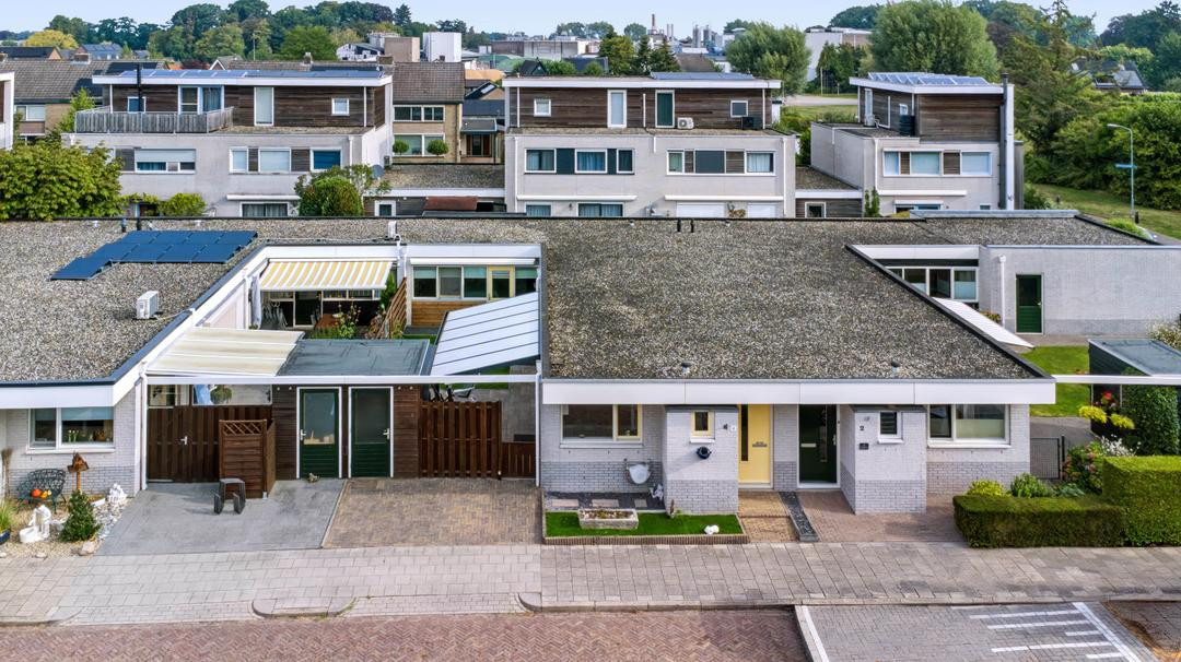 Tussenwoning te koop: Wethouder Sandersstraat 4, Eerbeek