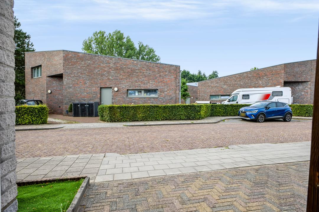 Tussenwoning te koop: Wethouder Sandersstraat 4, Eerbeek
