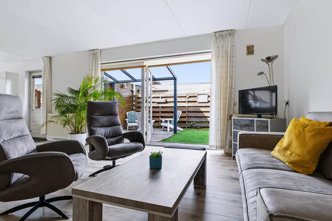 Tussenwoning te koop: Wethouder Sandersstraat 4, Eerbeek