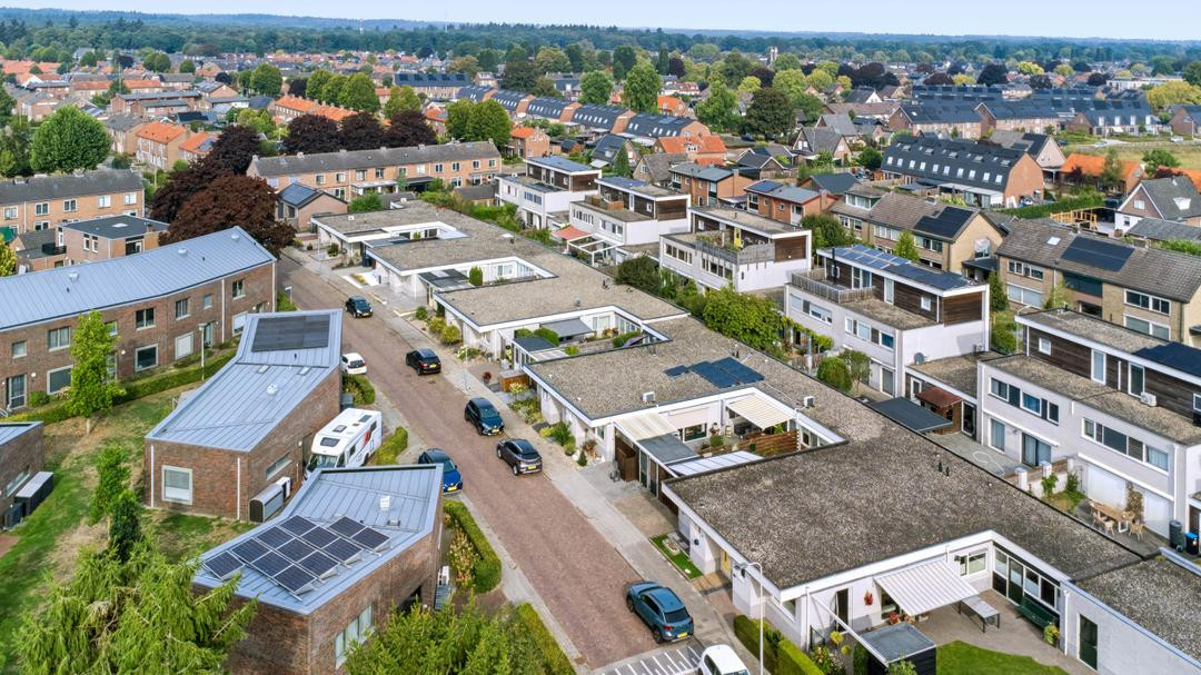 Tussenwoning te koop: Wethouder Sandersstraat 4, Eerbeek