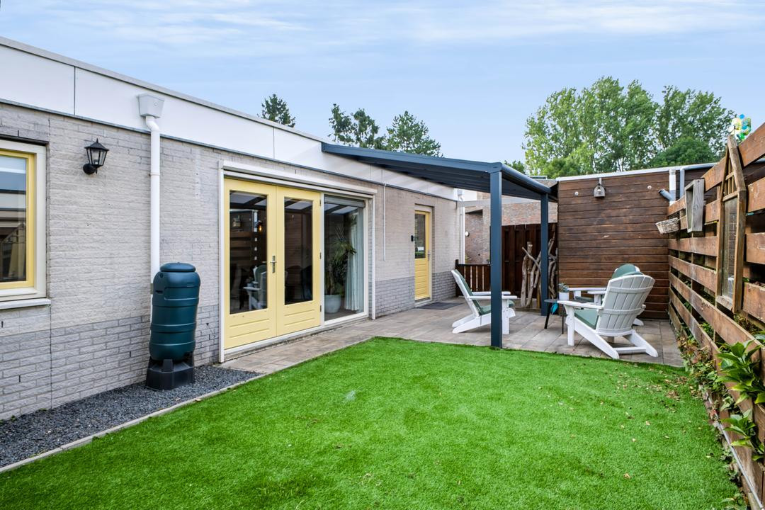 Tussenwoning te koop: Wethouder Sandersstraat 4, Eerbeek