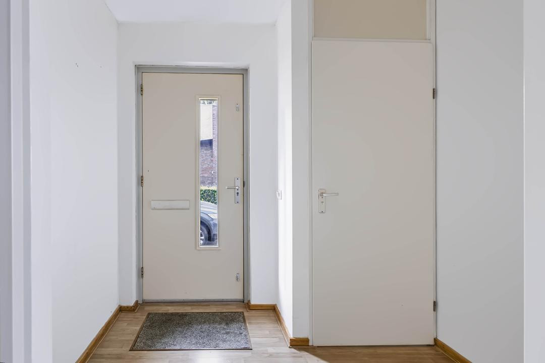 Tussenwoning te koop: Wethouder Sandersstraat 4, Eerbeek