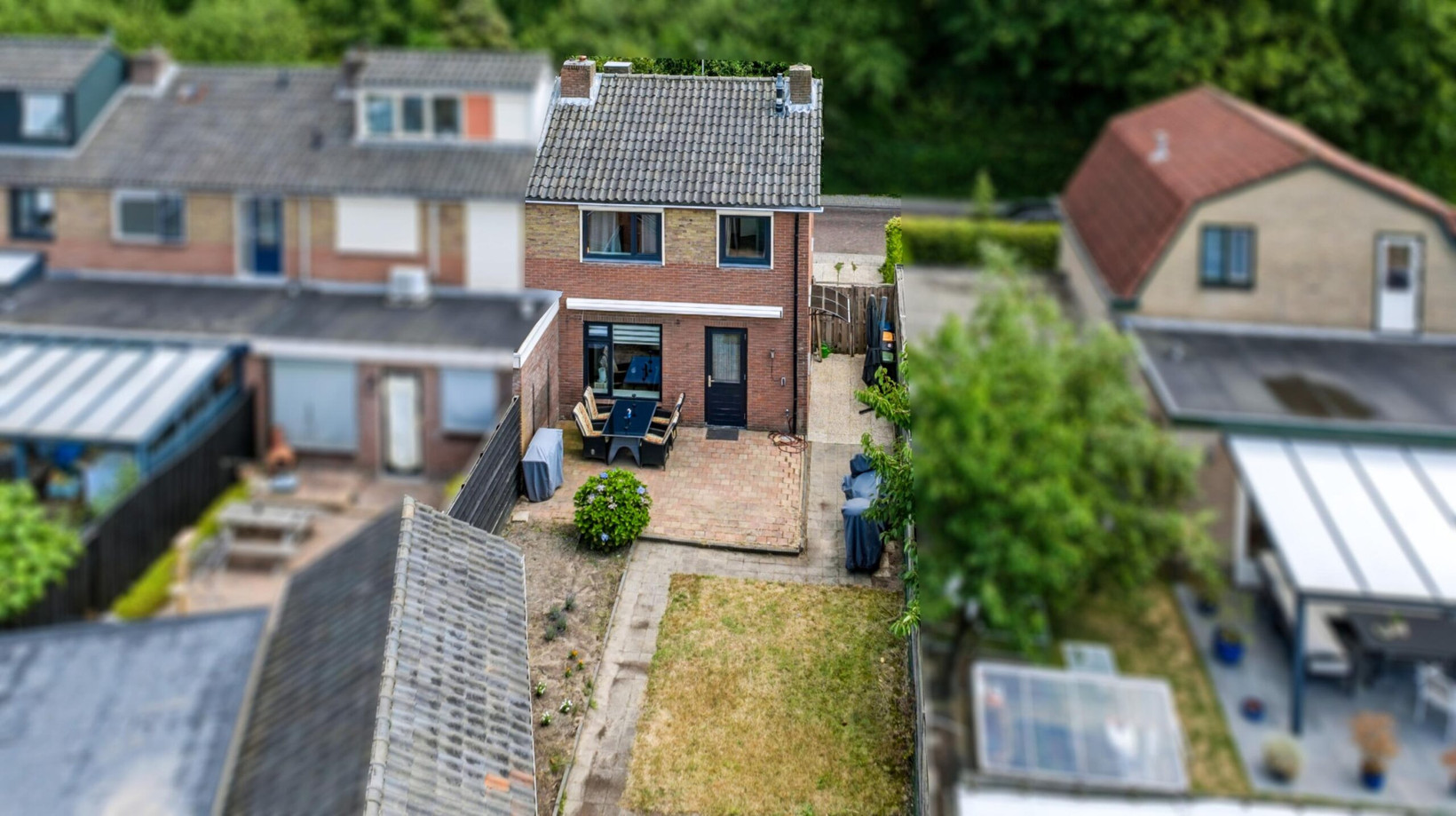 Hoekwoning te koop: Kloosterstraat 14, Eerbeek