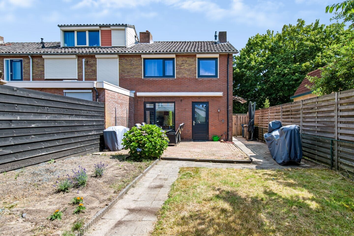 Hoekwoning te koop: Kloosterstraat 14, Eerbeek