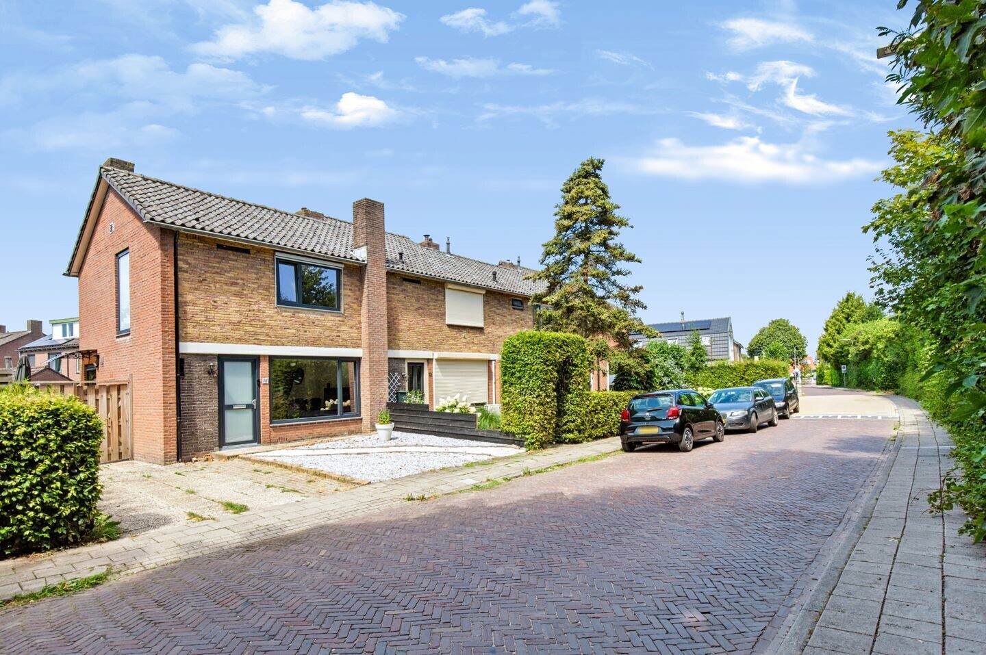 Hoekwoning te koop: Kloosterstraat 14, Eerbeek
