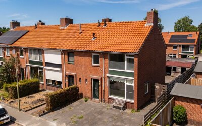 J.H. van 't Hoffstraat 2