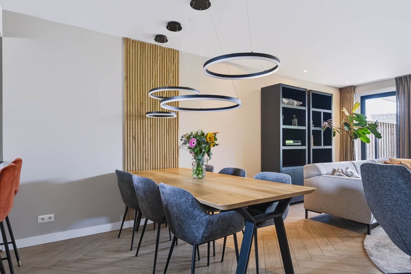 Hoekwoning te koop: Wheemekamp 7, Hall