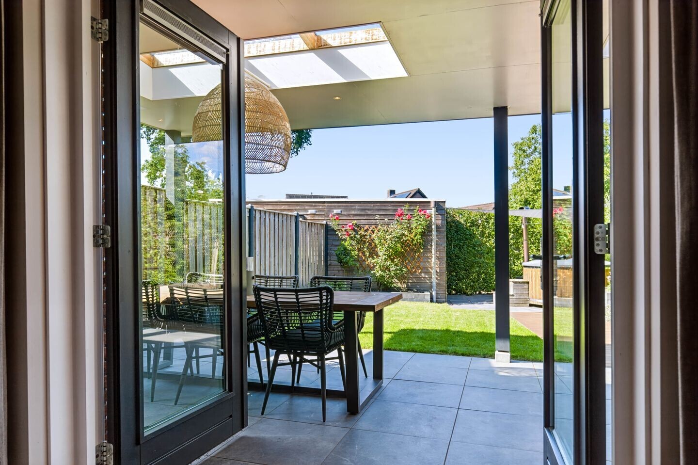 Hoekwoning te koop: Wheemekamp 7, Hall