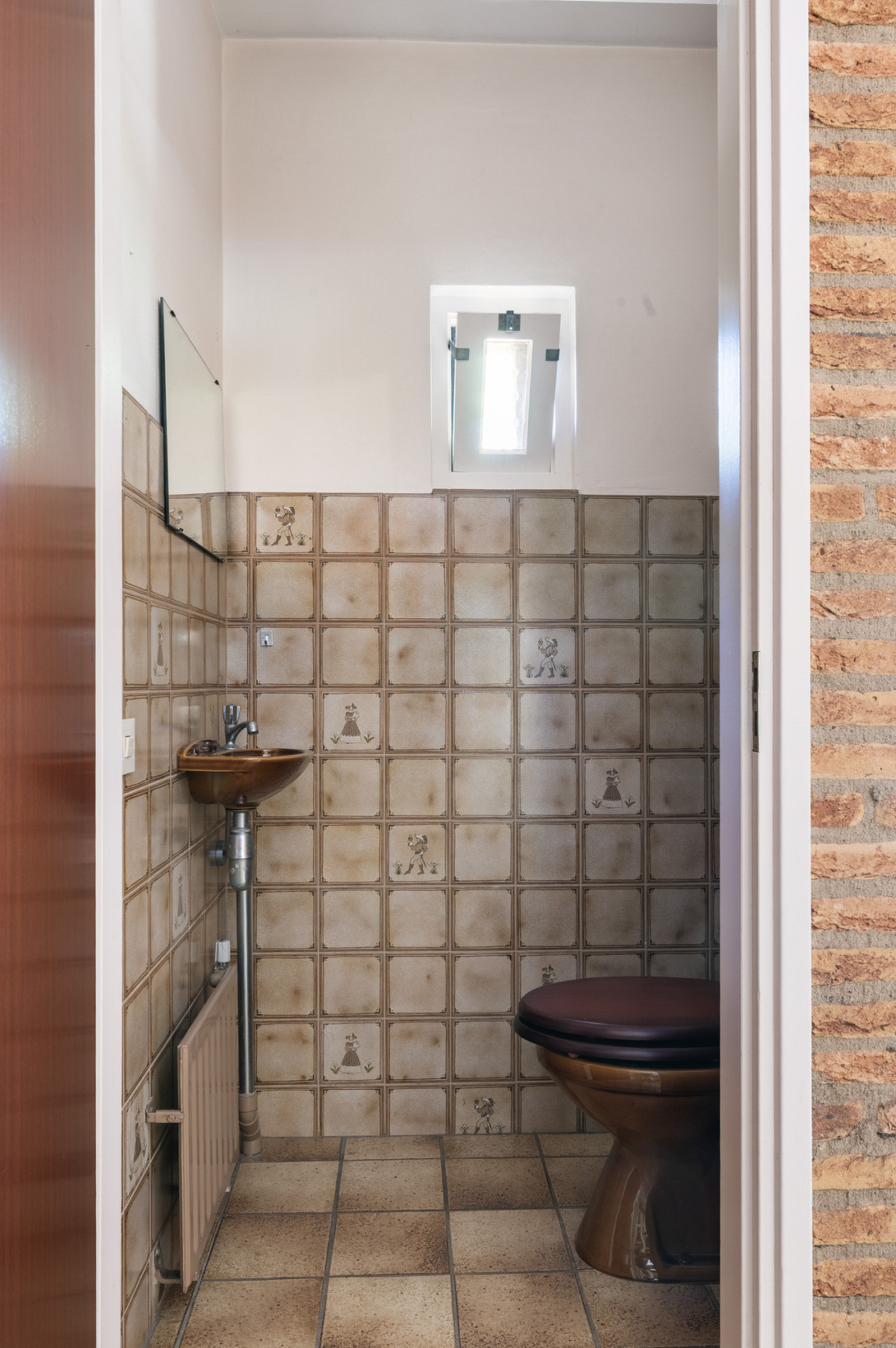 Vrijstaande woning te koop: Knoevenoordstraat 83, Hall