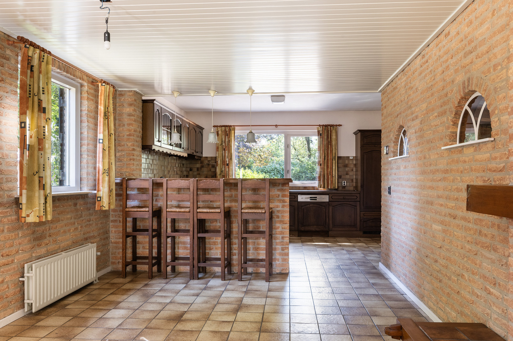 Vrijstaande woning te koop: Knoevenoordstraat 83, Hall