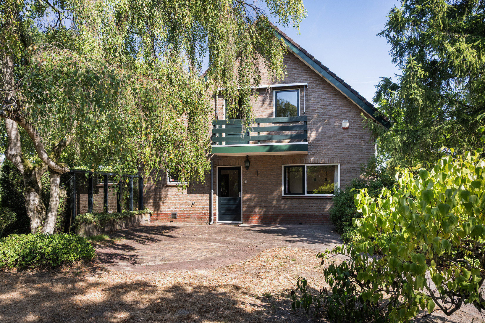 Vrijstaande woning te koop: Knoevenoordstraat 83, Hall