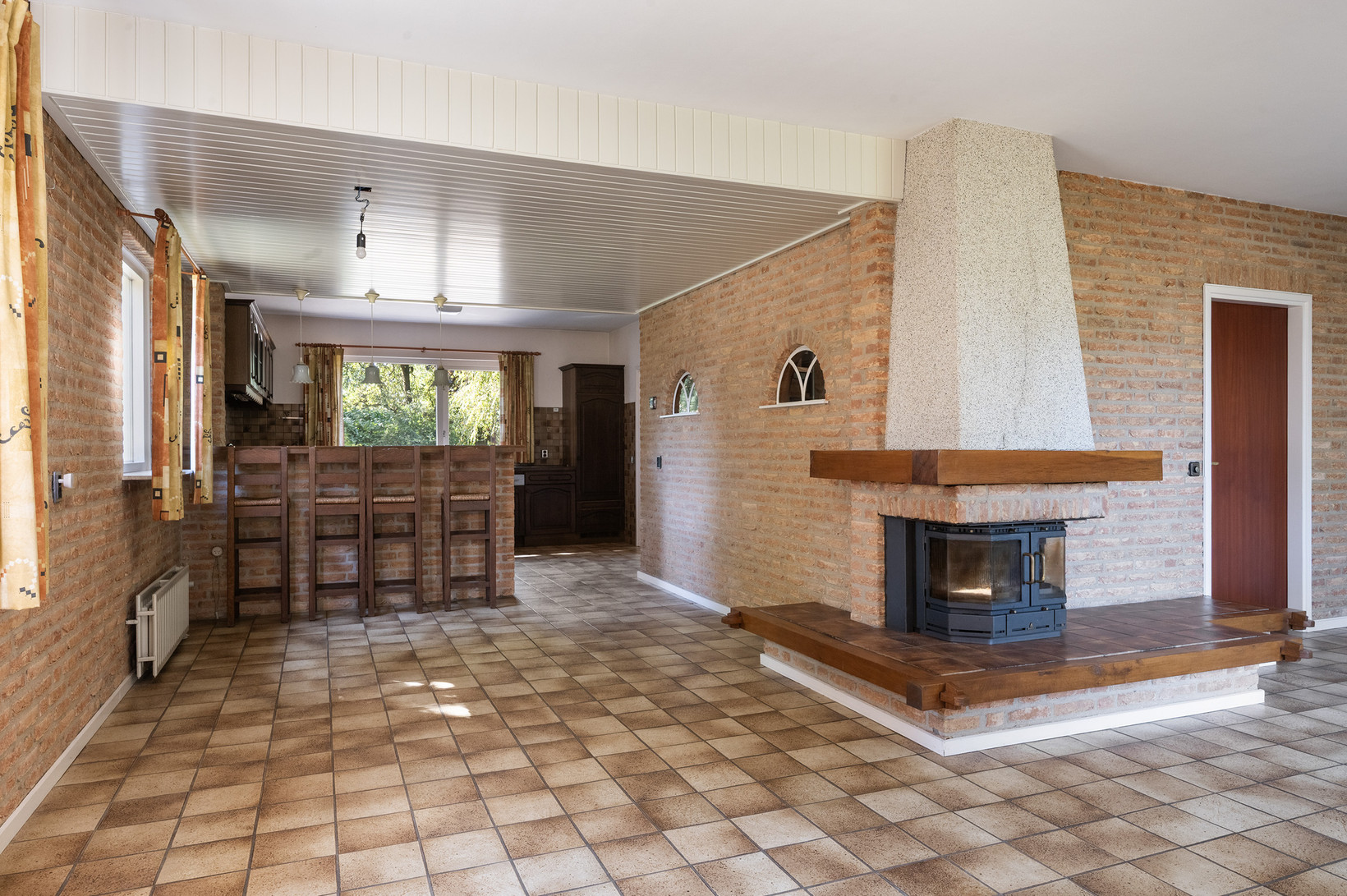 Vrijstaande woning te koop: Knoevenoordstraat 83, Hall