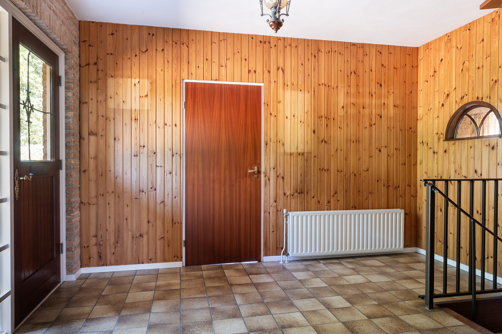 Vrijstaande woning te koop: Knoevenoordstraat 83, Hall