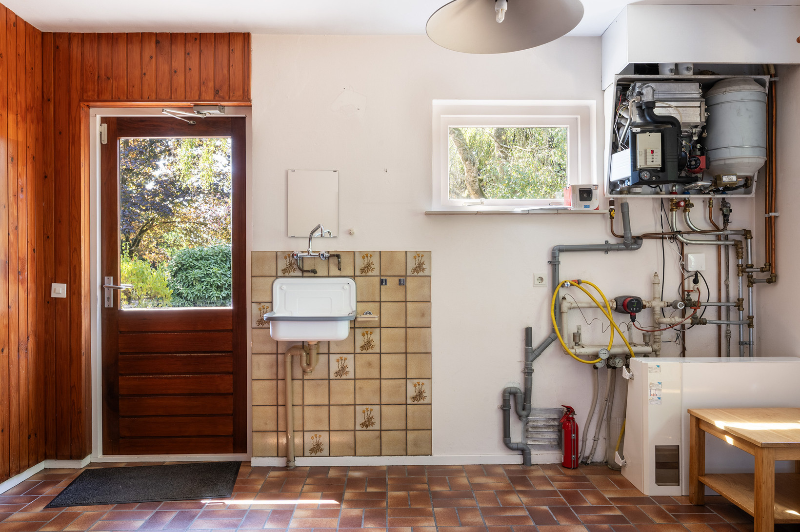 Vrijstaande woning te koop: Knoevenoordstraat 83, Hall