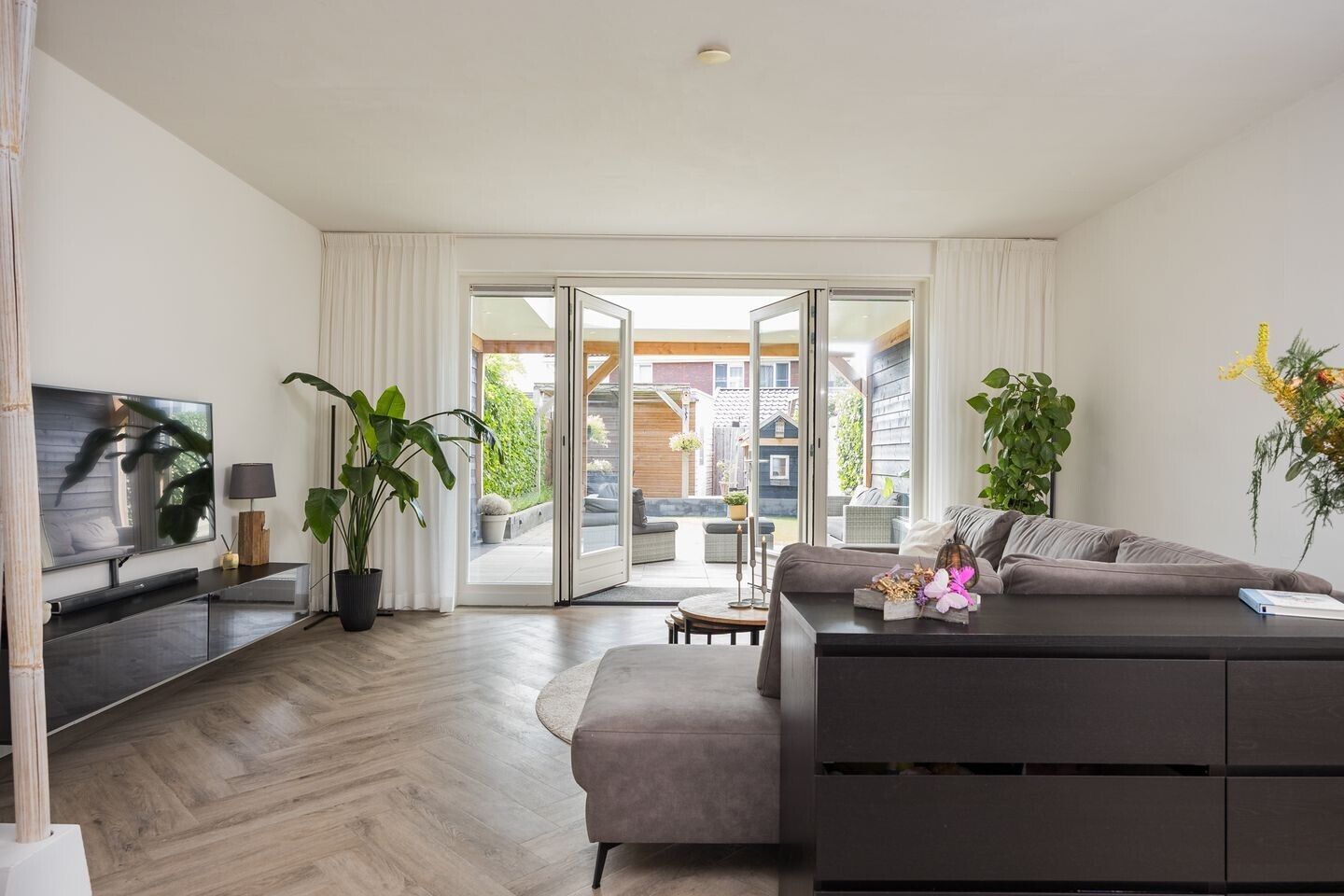 Tussenwoning te koop: Hooimate 17, Brummen