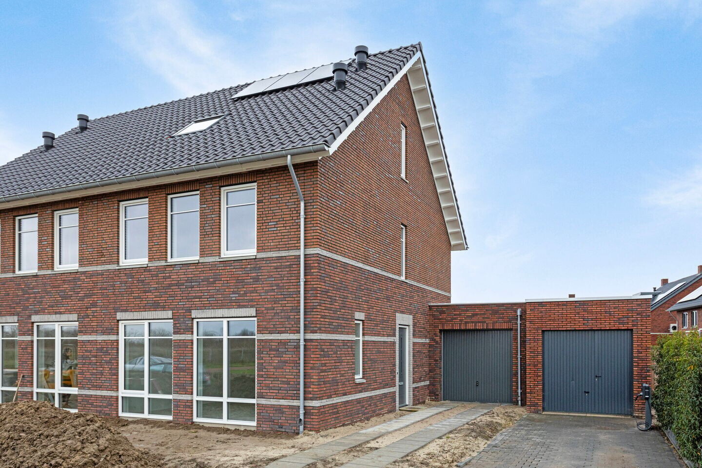 Twee-onder-één-kap te koop: Het Veengat 43, Brummen