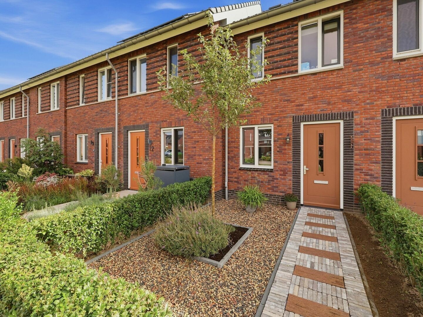 Tussenwoning te koop: Zwanenbloem 10, Brummen