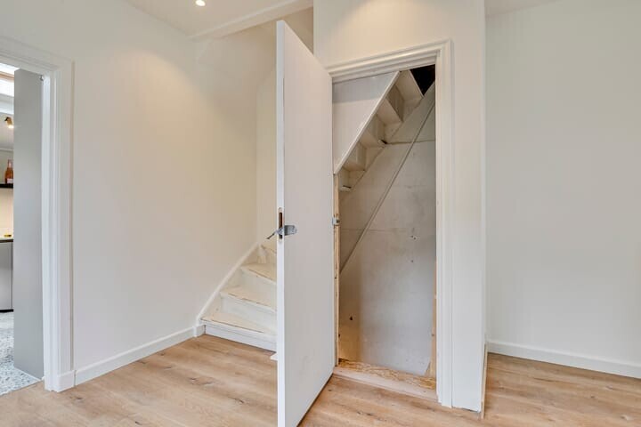Twee-onder-één-kap te koop: Arnhemsestraat 107, Leuvenheim
