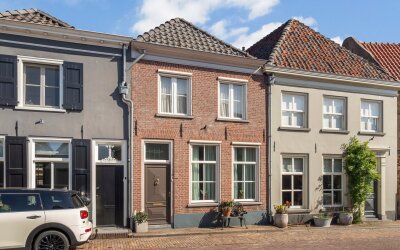 Bergstraat 25