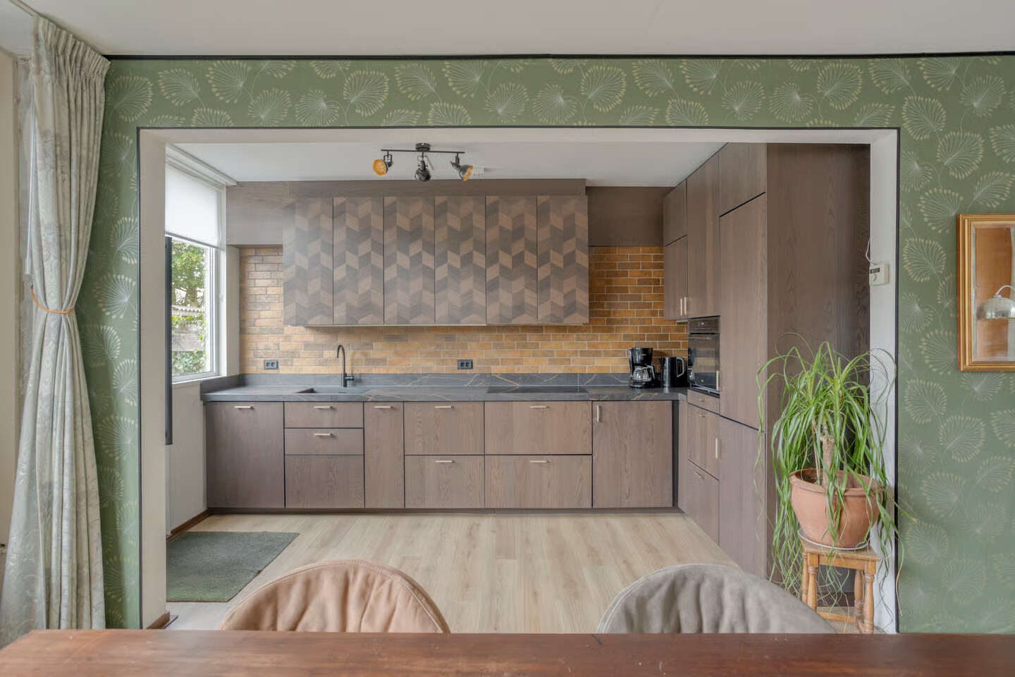 Tussenwoning te koop: Magnolialaan 42, Doesburg
