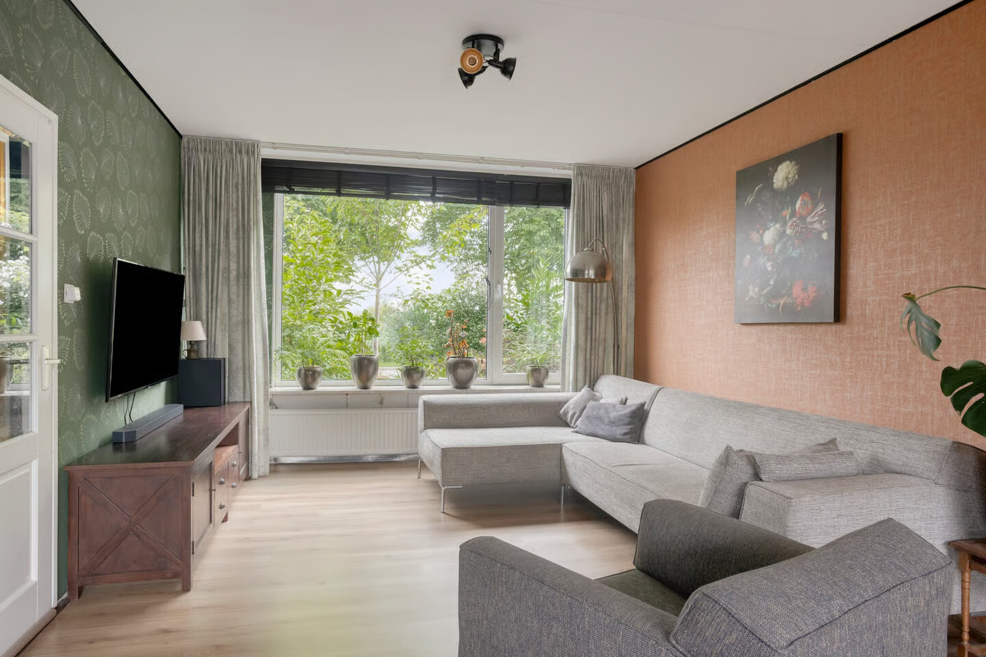 Tussenwoning te koop: Magnolialaan 42, Doesburg