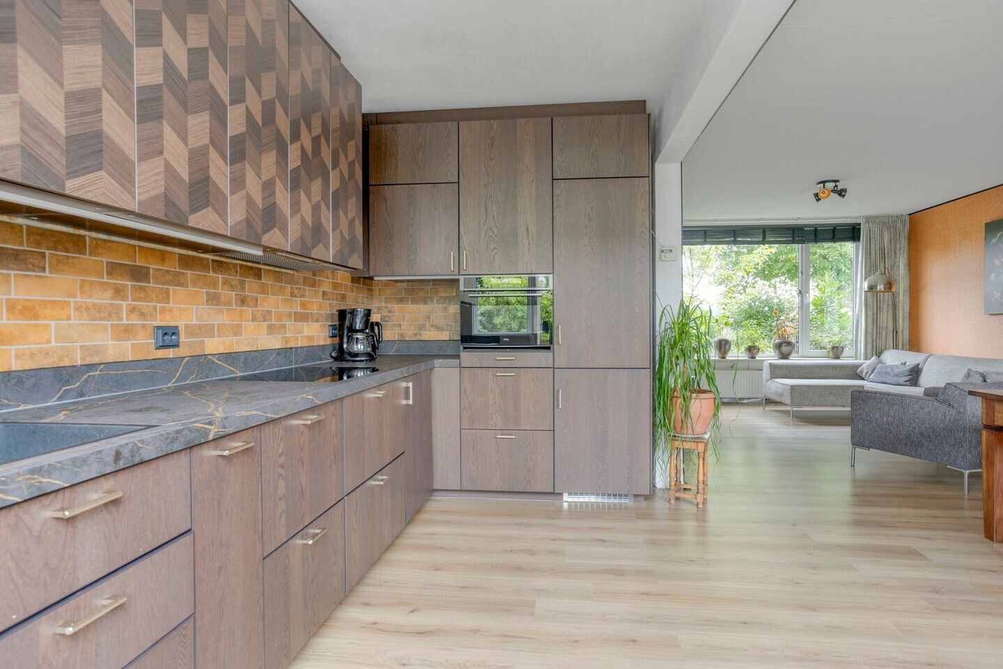 Tussenwoning te koop: Magnolialaan 42, Doesburg
