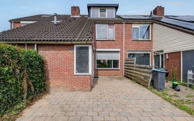 Potsmaat 176