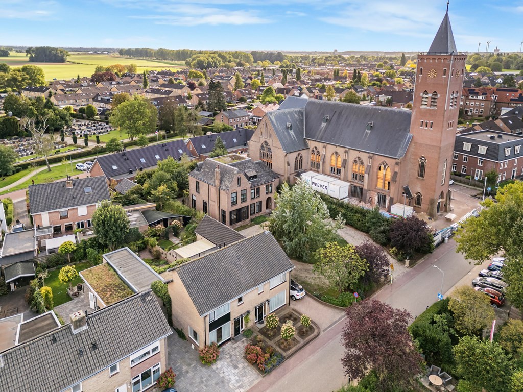 Twee-onder-één-kap te koop: Kerkstraat 33, Giesbeek