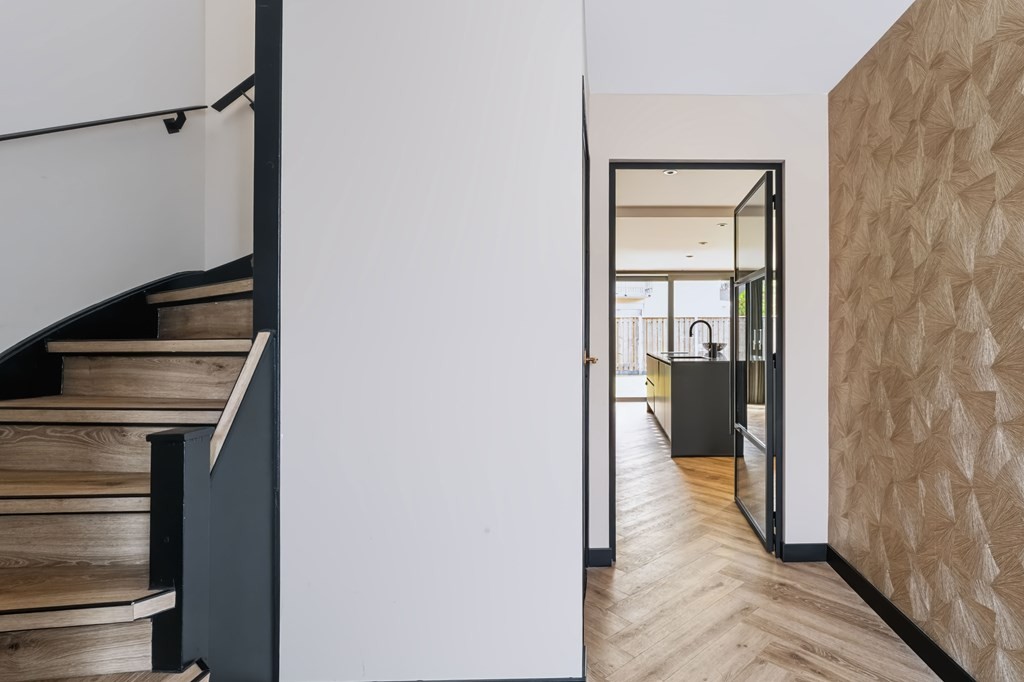Vrijstaande woning te koop: Burg van Rielstraat 23, Giesbeek