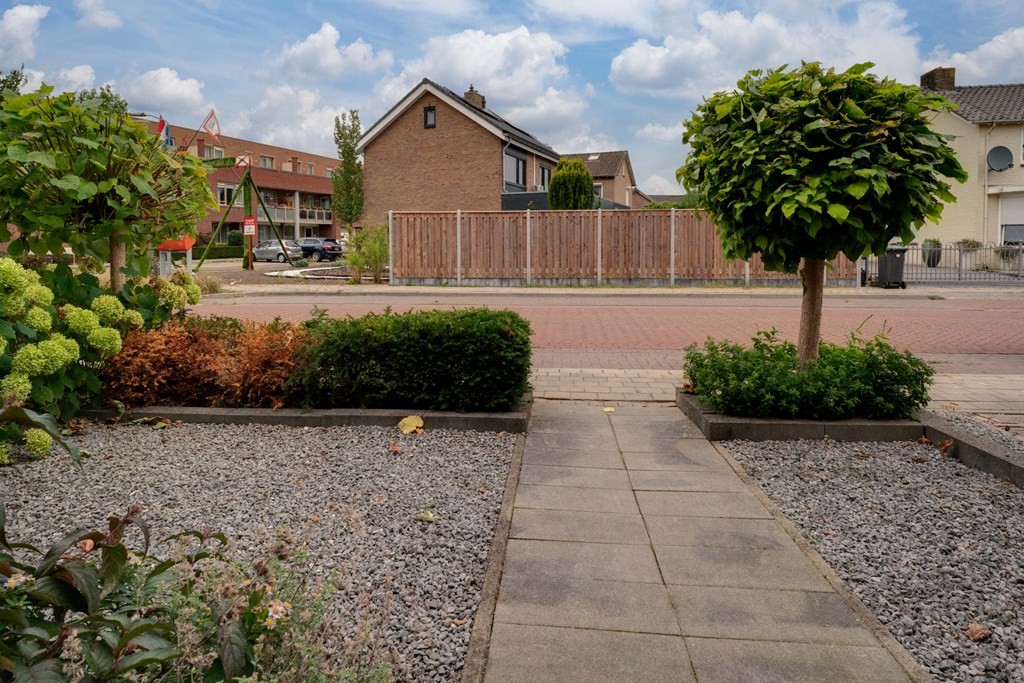 Tussenwoning te koop: Rozenstraat 4, Giesbeek