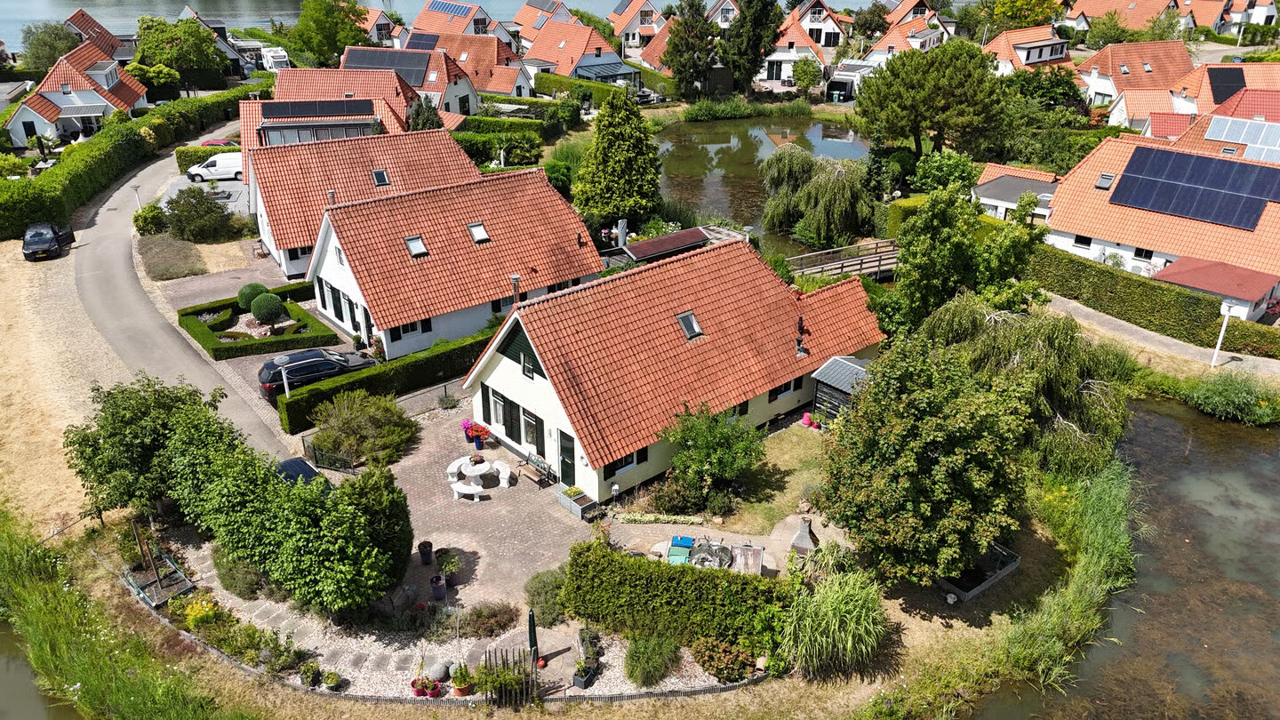 Vrijstaande woning te koop: Meerkoet 48, Lathum