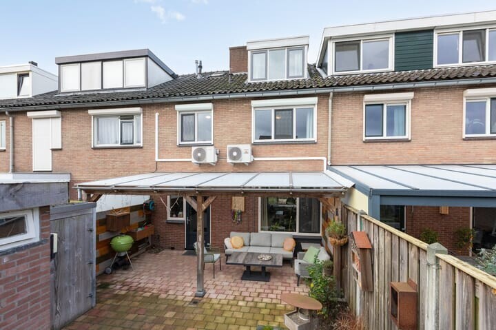 Tussenwoning te koop: Mauritiusstraat 5, Rheden