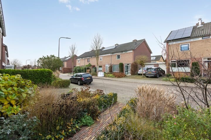 Tussenwoning te koop: Mauritiusstraat 5, Rheden
