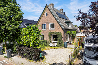 Dorpsstraat 22