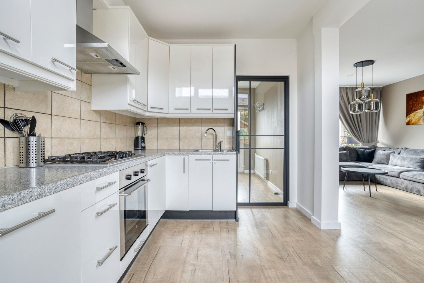 Tussenwoning te koop: Pinksterbloemstraat 12, Rheden