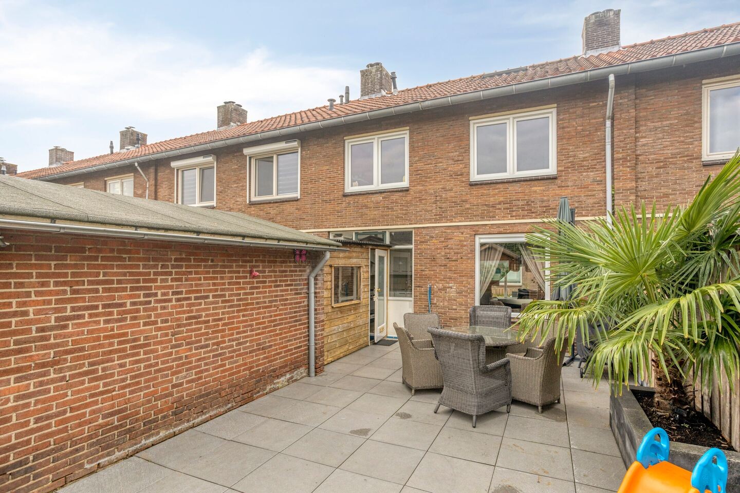 Tussenwoning te koop: Pinksterbloemstraat 12, Rheden