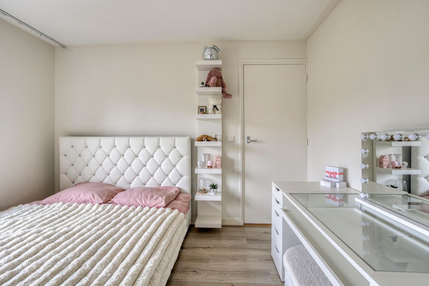 Tussenwoning te koop: Pinksterbloemstraat 12, Rheden