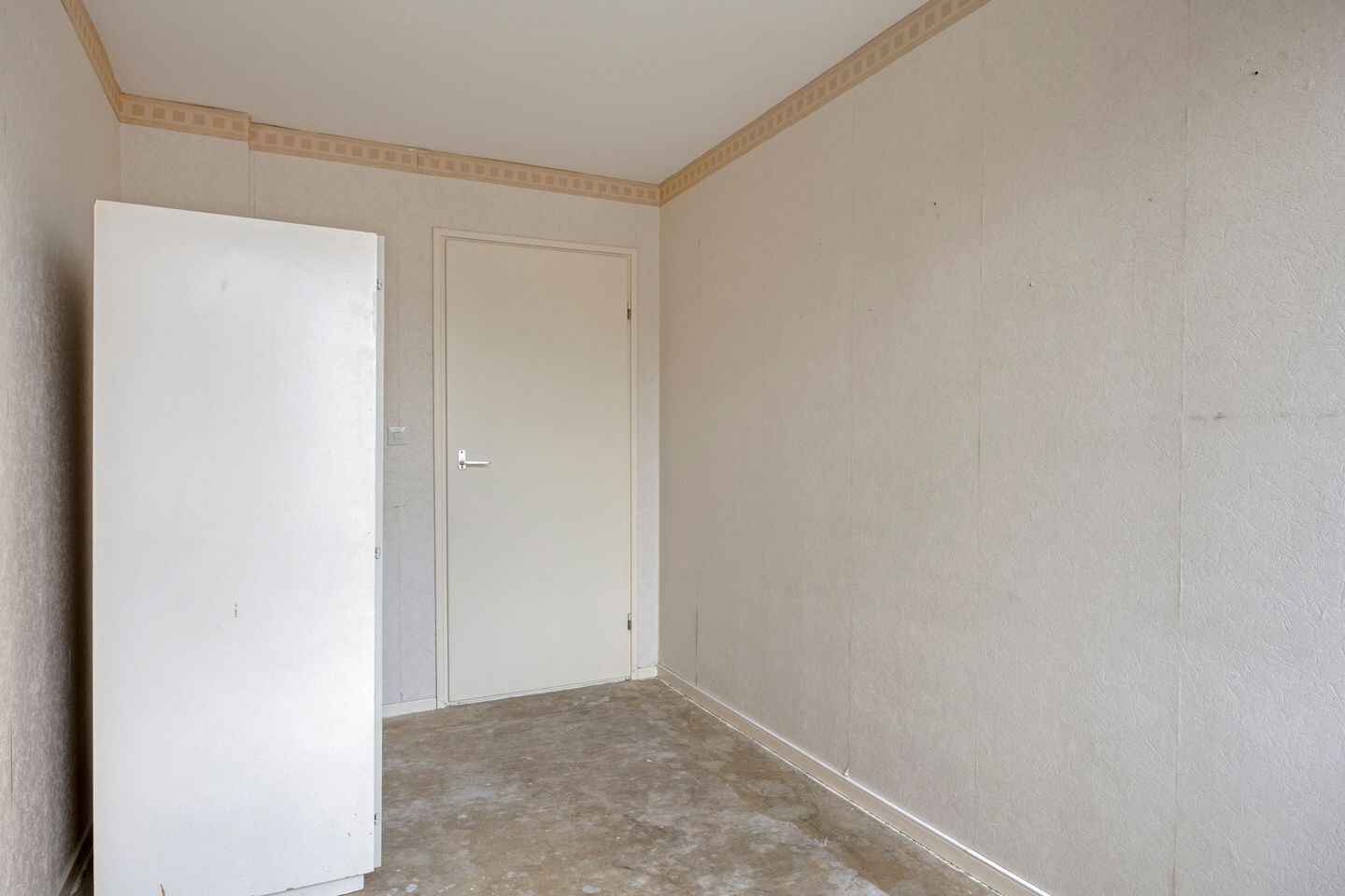 Tussenwoning te koop: van Leeuwenhoeklaan 15, Doetinchem