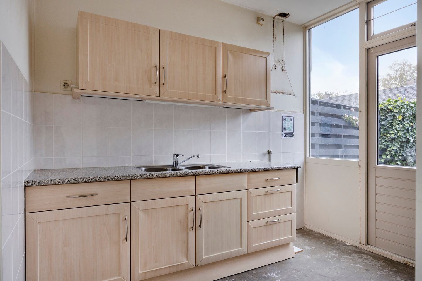 Tussenwoning te koop: van Leeuwenhoeklaan 15, Doetinchem