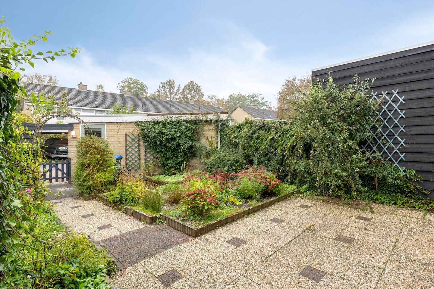 Tussenwoning te koop: van Leeuwenhoeklaan 15, Doetinchem